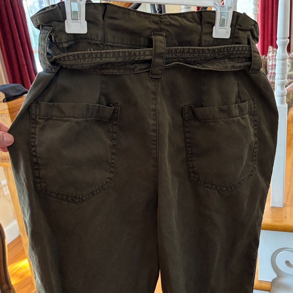 Maurices Khaki‎ Green Tie-Waist Pants 💚🤎💚Women’s Size 2 - Picture 6 of 8